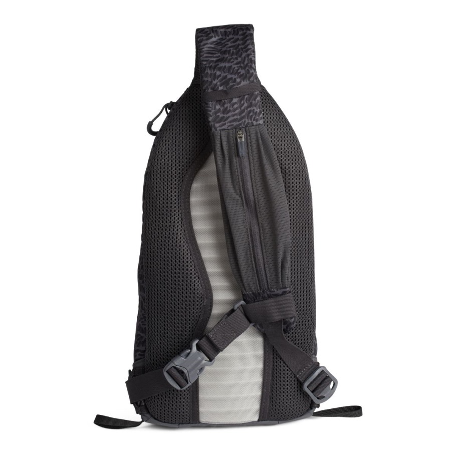 Crest 8L Sling Merrell Rock Mini Cam Print
